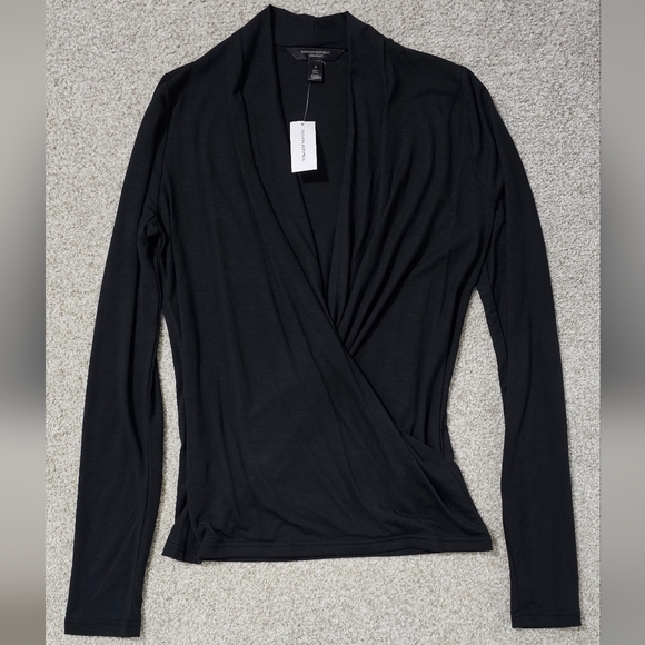 NWT Banana Republic Black Threadsoft Long Sleeve Wrap Shirt Size S - Picture 2 of 6